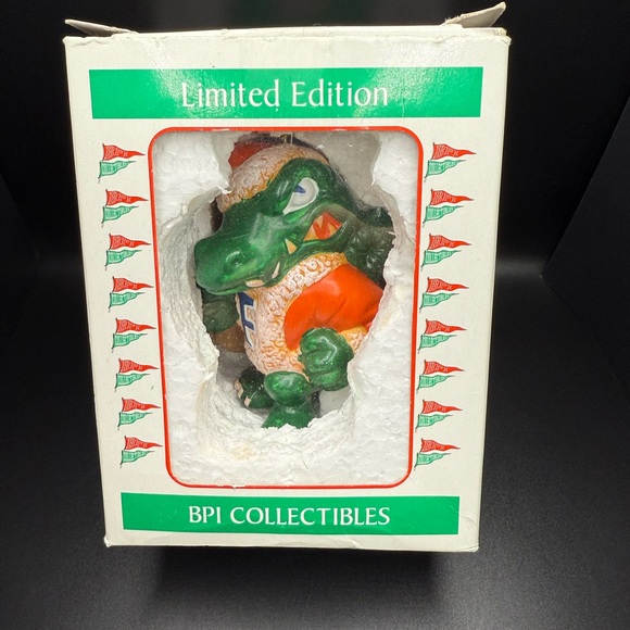 Limited Edition NCAA Florida Gators 🐊 Hand Painted Porcelain Holiday Ornament - Picture 1 of 11